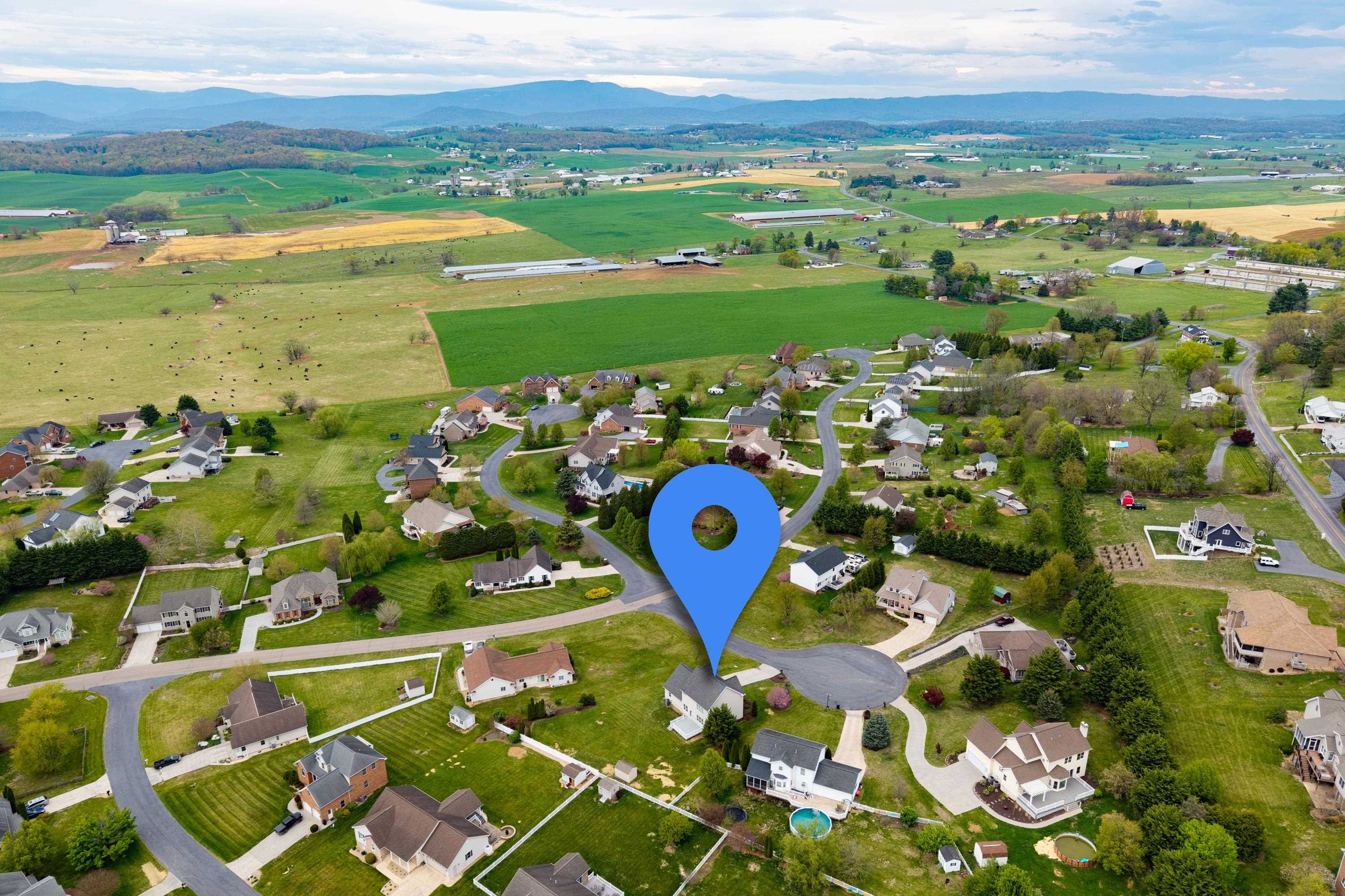 2625 RISING ROCK CT, ROCKINGHAM, Virginia 22802, 5 Bedrooms Bedrooms, ,3 BathroomsBathrooms,Residential,2625 RISING ROCK CT,675841 MLS # 675841