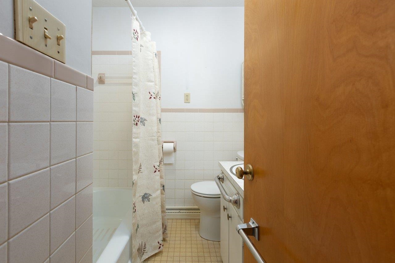 947 GREENDALE RD, HARRISONBURG, Virginia 22801, 3 Bedrooms Bedrooms, ,3 BathroomsBathrooms,Residential,QUADRANT 3 ES GREENDALE RD,947 GREENDALE RD,675842 MLS # 675842