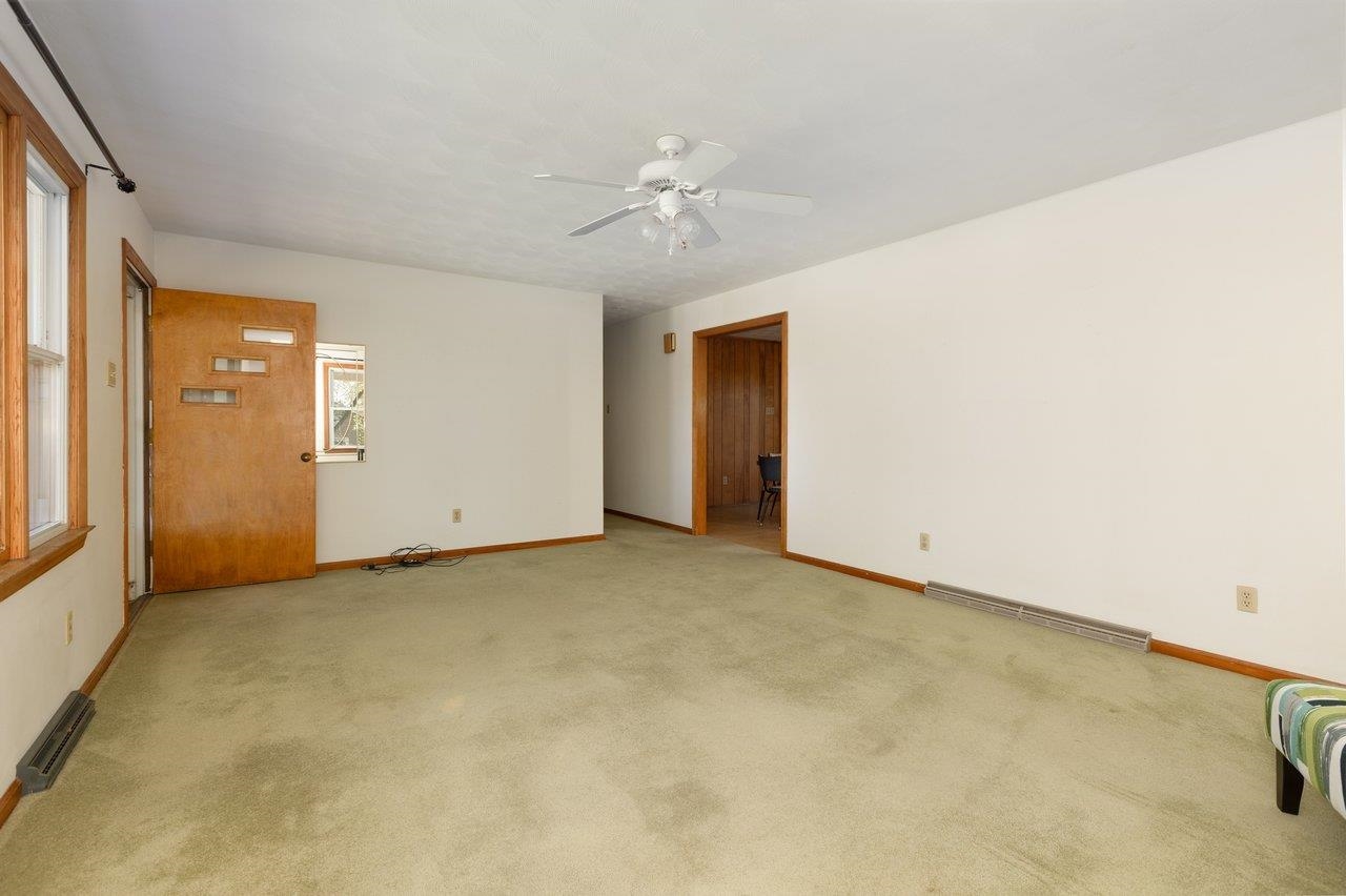 947 GREENDALE RD, HARRISONBURG, Virginia 22801, 3 Bedrooms Bedrooms, ,3 BathroomsBathrooms,Residential,QUADRANT 3 ES GREENDALE RD,947 GREENDALE RD,675842 MLS # 675842