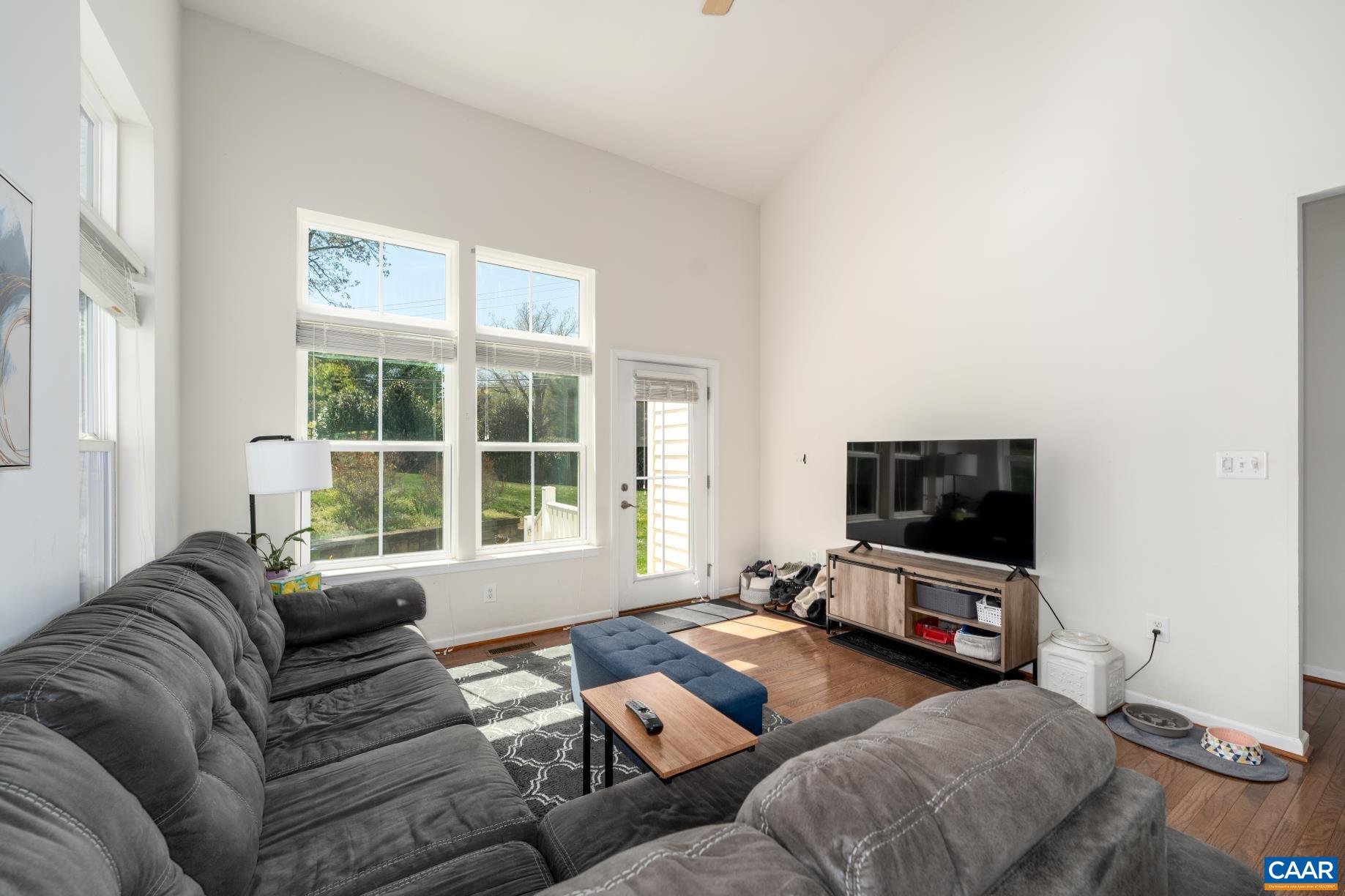 1549 SAWGRASS CT, CHARLOTTESVILLE, Virginia 22901, 3 Bedrooms Bedrooms, ,3 BathroomsBathrooms,Residential,1549 SAWGRASS CT,675848 MLS # 675848