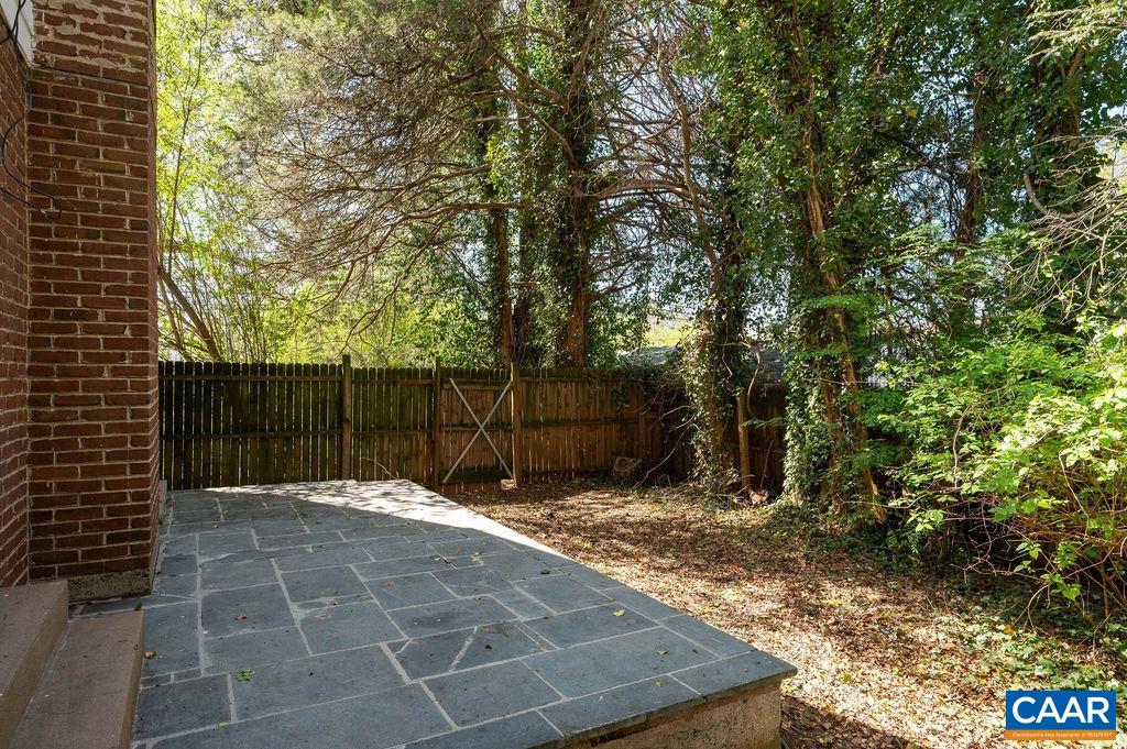 2401 FONTAINE AVE, CHARLOTTESVILLE, Virginia 22903, ,Residential,2401 FONTAINE AVE,675879 MLS # 675879