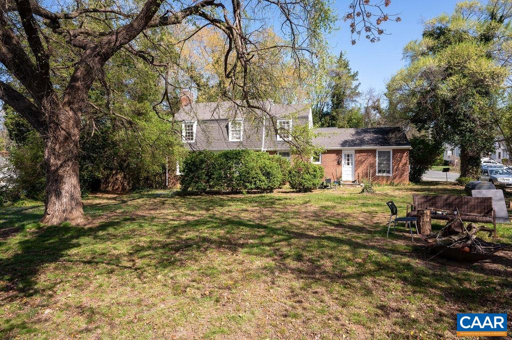 2401 FONTAINE AVE, CHARLOTTESVILLE, Virginia 22903, ,Residential,2401 FONTAINE AVE,675879 MLS # 675879