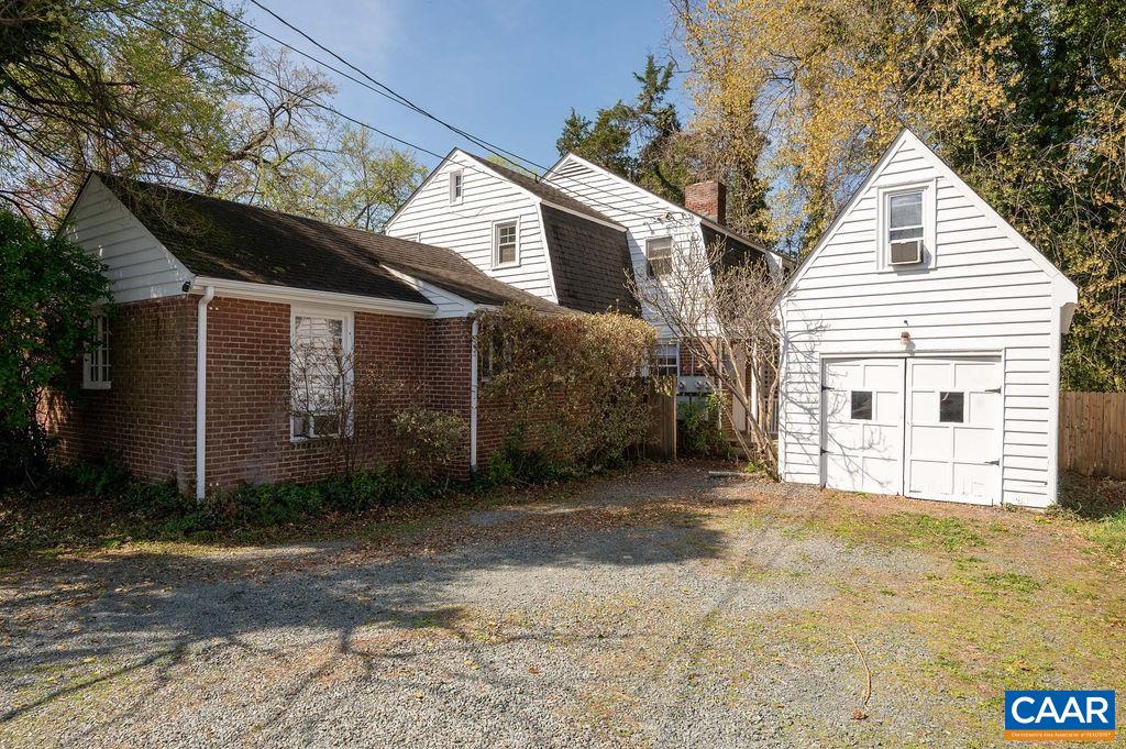 2401 FONTAINE AVE, CHARLOTTESVILLE, Virginia 22903, ,Residential,2401 FONTAINE AVE,675879 MLS # 675879