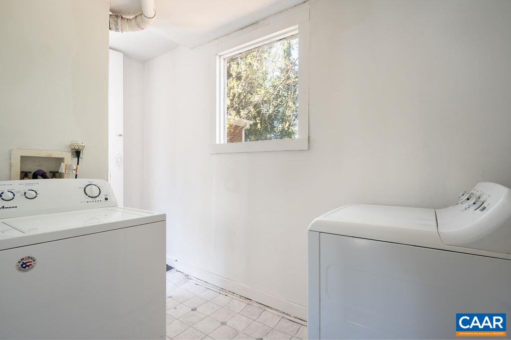 2401 FONTAINE AVE, CHARLOTTESVILLE, Virginia 22903, ,Residential,2401 FONTAINE AVE,675879 MLS # 675879