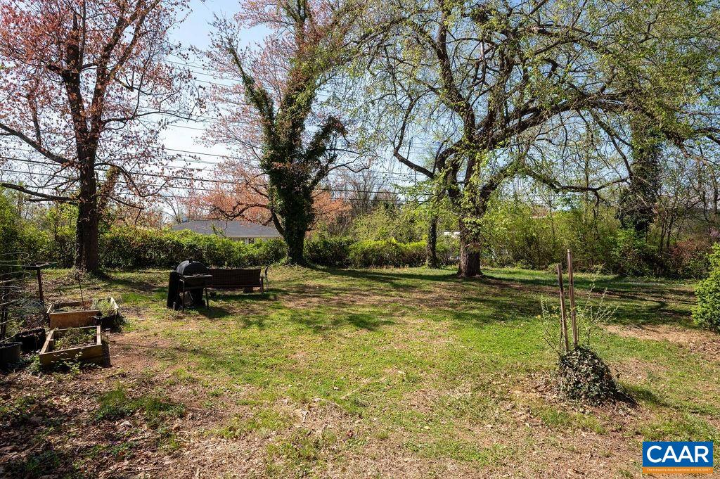 2401 FONTAINE AVE, CHARLOTTESVILLE, Virginia 22903, ,Residential,2401 FONTAINE AVE,675879 MLS # 675879