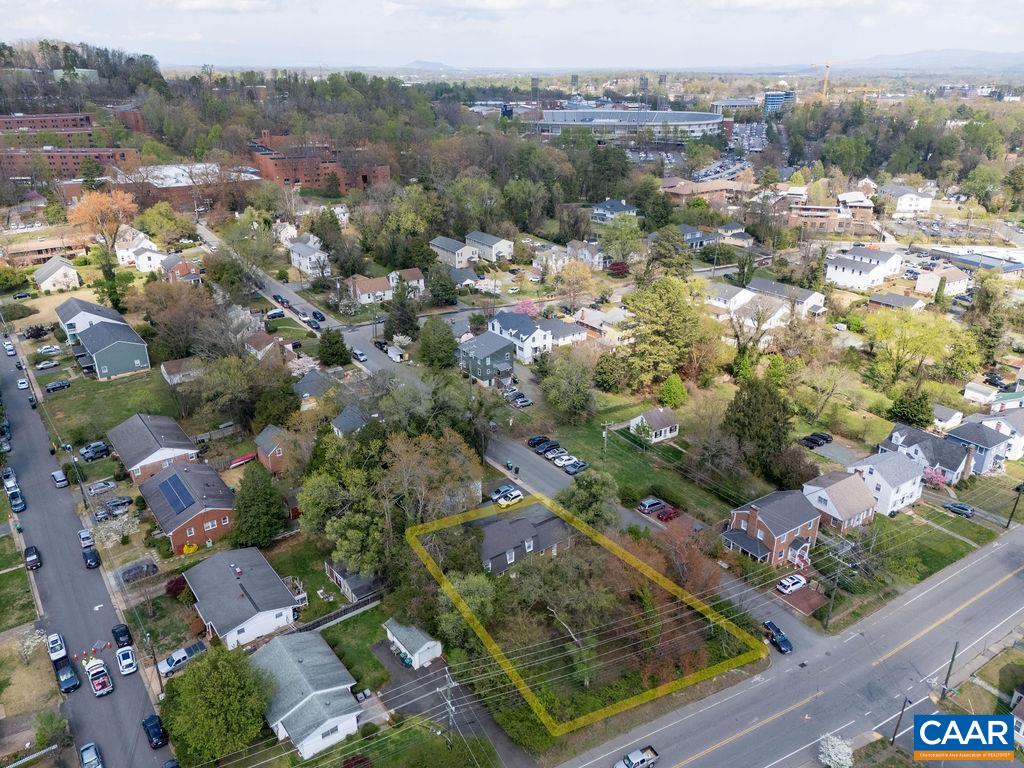 2401 FONTAINE AVE, CHARLOTTESVILLE, Virginia 22903, ,Residential,2401 FONTAINE AVE,675879 MLS # 675879