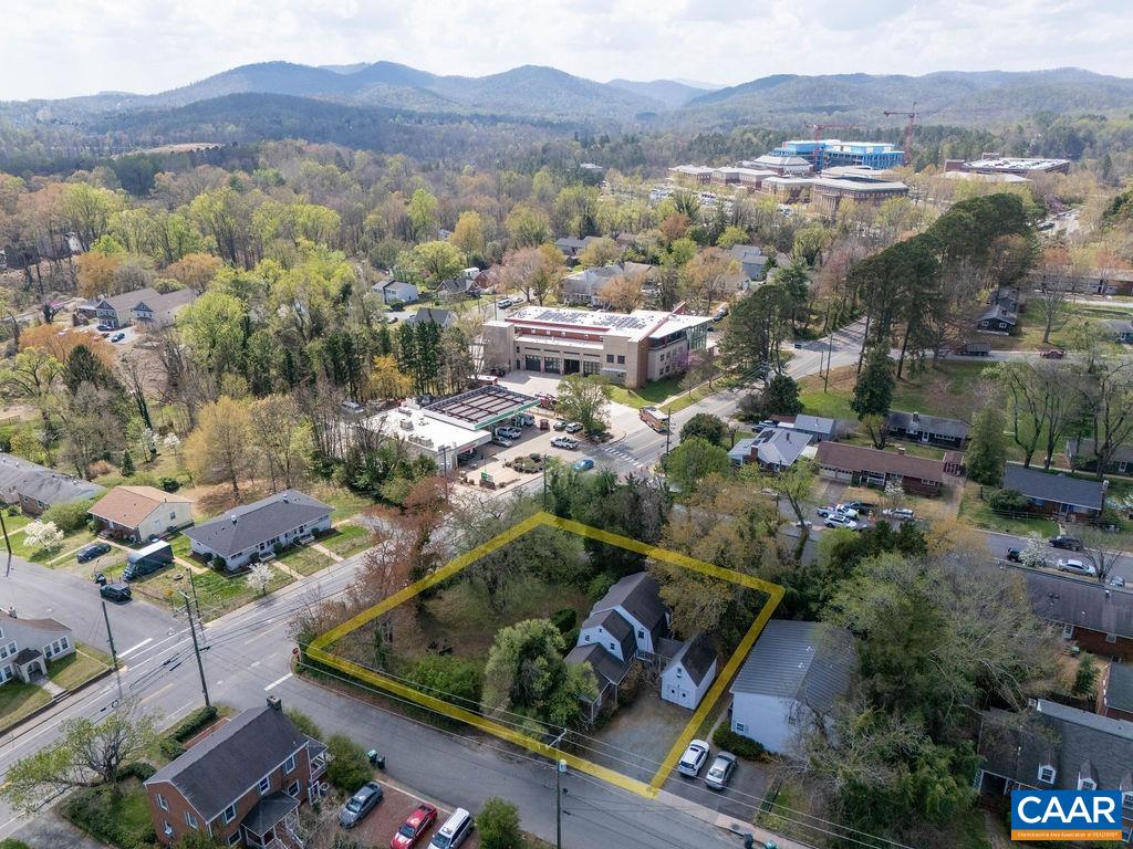2401 FONTAINE AVE, CHARLOTTESVILLE, Virginia 22903, ,Residential,2401 FONTAINE AVE,675879 MLS # 675879