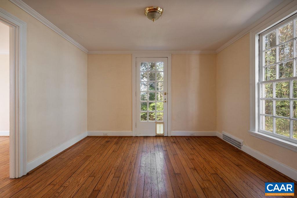 2401 FONTAINE AVE, CHARLOTTESVILLE, Virginia 22903, ,Residential,2401 FONTAINE AVE,675879 MLS # 675879