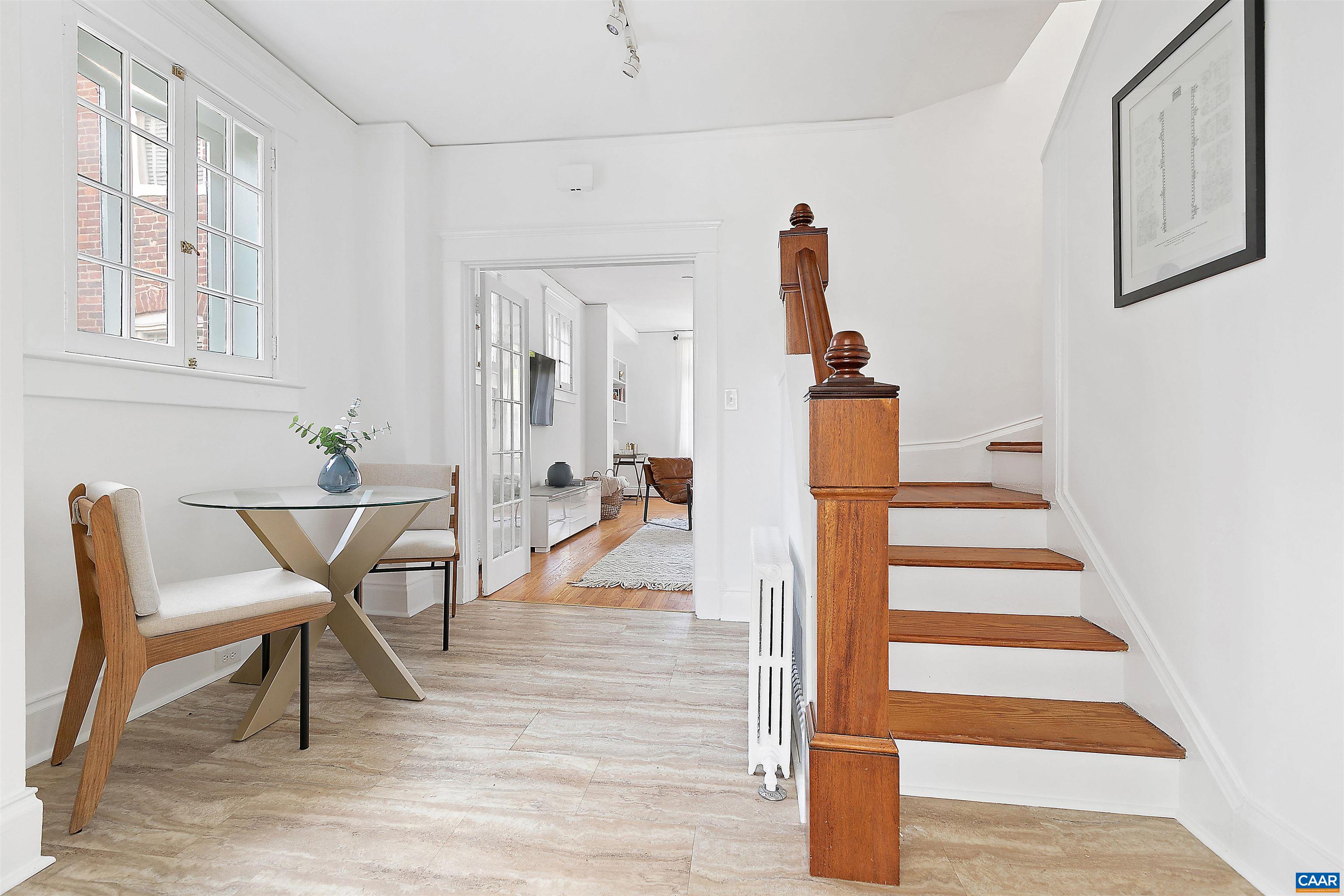 403 ALTAMONT CIR, CHARLOTTESVILLE, Virginia 22902, ,Residential,403 ALTAMONT CIR,675881 MLS # 675881