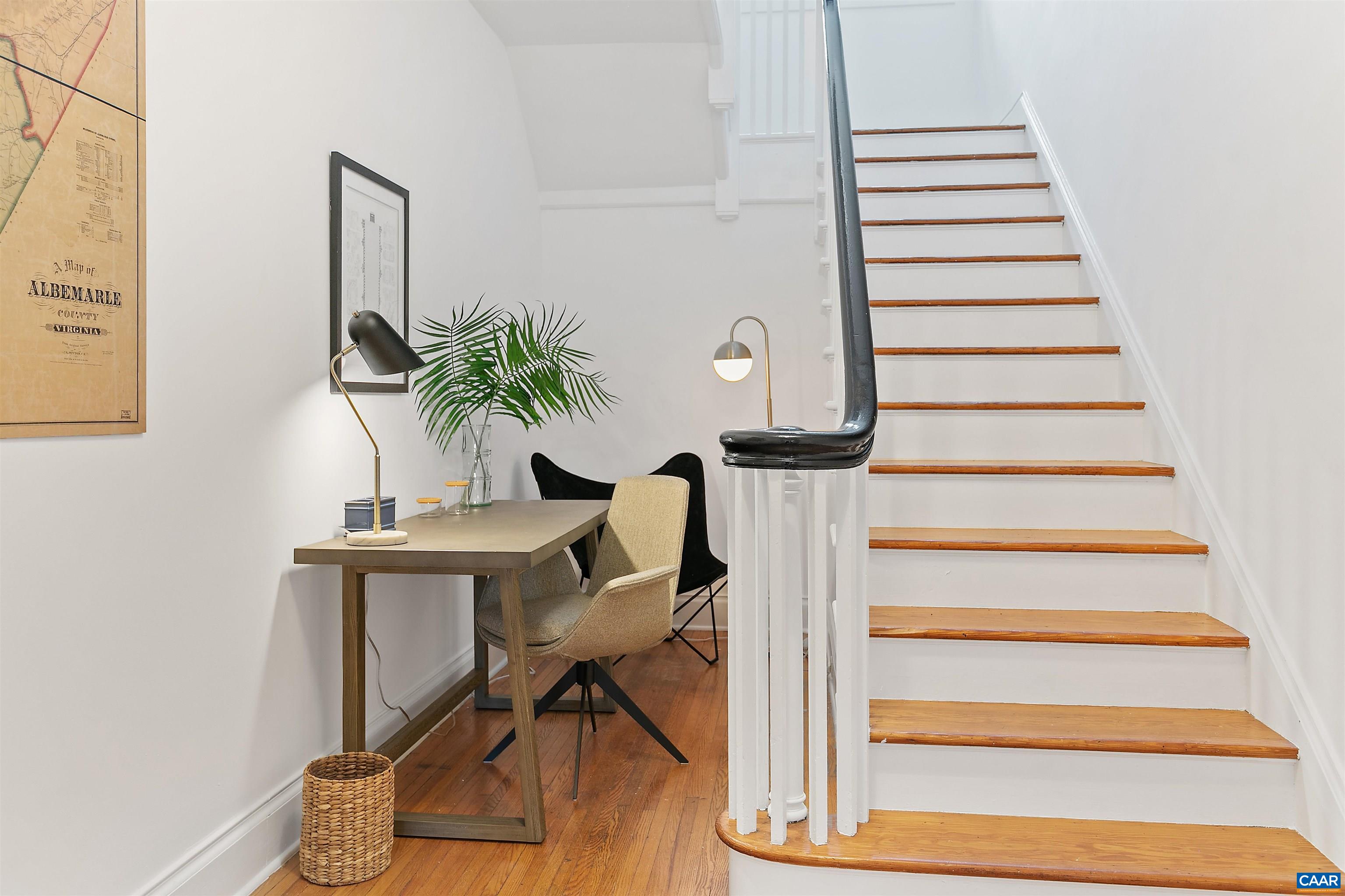 403 ALTAMONT CIR, CHARLOTTESVILLE, Virginia 22902, ,Residential,403 ALTAMONT CIR,675881 MLS # 675881