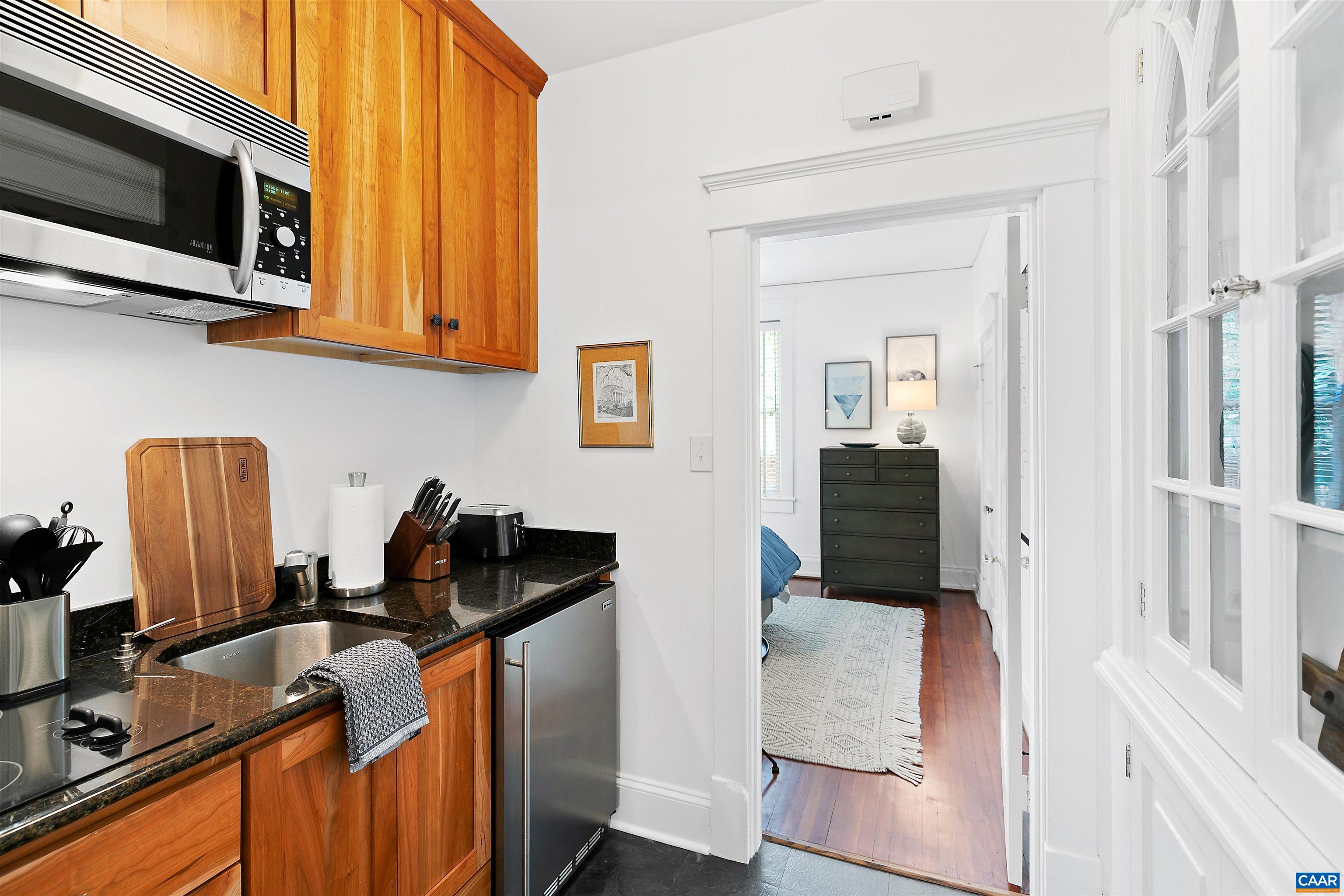 403 ALTAMONT CIR, CHARLOTTESVILLE, Virginia 22902, ,Residential,403 ALTAMONT CIR,675881 MLS # 675881