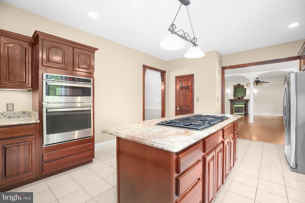 2933 PATRIOT LN, FREDERICKSBURG, Virginia 22408, 4 Bedrooms Bedrooms, ,3 BathroomsBathrooms,Residential,2933 PATRIOT LN,VASP2039990 MLS # VASP2039990