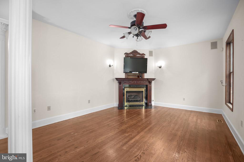 2933 PATRIOT LN, FREDERICKSBURG, Virginia 22408, 4 Bedrooms Bedrooms, ,3 BathroomsBathrooms,Residential,2933 PATRIOT LN,VASP2039990 MLS # VASP2039990