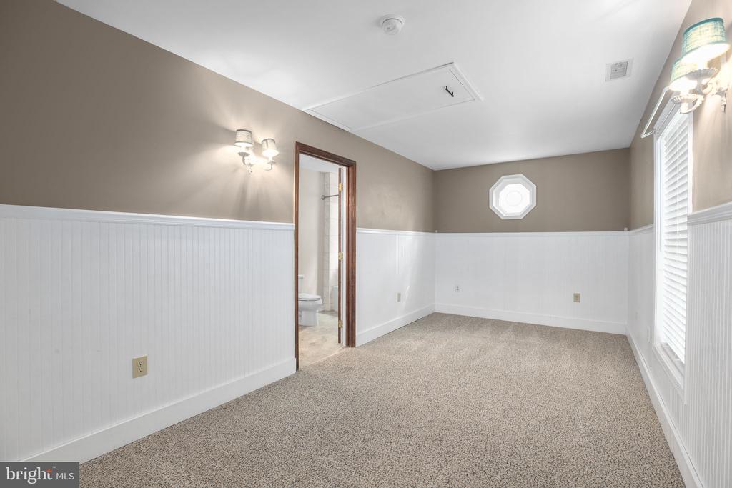 2933 PATRIOT LN, FREDERICKSBURG, Virginia 22408, 4 Bedrooms Bedrooms, ,3 BathroomsBathrooms,Residential,2933 PATRIOT LN,VASP2039990 MLS # VASP2039990