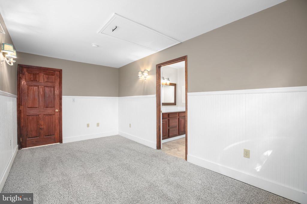 2933 PATRIOT LN, FREDERICKSBURG, Virginia 22408, 4 Bedrooms Bedrooms, ,3 BathroomsBathrooms,Residential,2933 PATRIOT LN,VASP2039990 MLS # VASP2039990