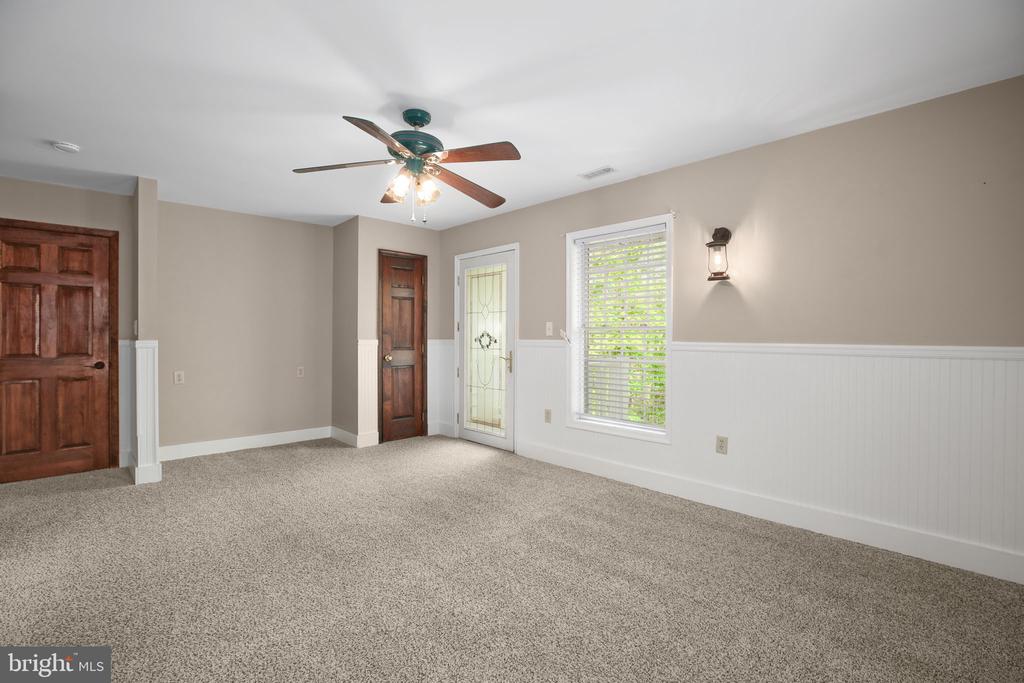 2933 PATRIOT LN, FREDERICKSBURG, Virginia 22408, 4 Bedrooms Bedrooms, ,3 BathroomsBathrooms,Residential,2933 PATRIOT LN,VASP2039990 MLS # VASP2039990