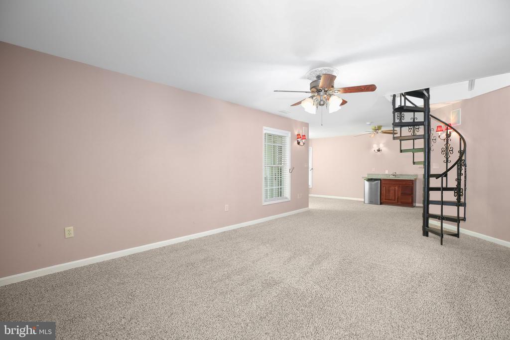 2933 PATRIOT LN, FREDERICKSBURG, Virginia 22408, 4 Bedrooms Bedrooms, ,3 BathroomsBathrooms,Residential,2933 PATRIOT LN,VASP2039990 MLS # VASP2039990