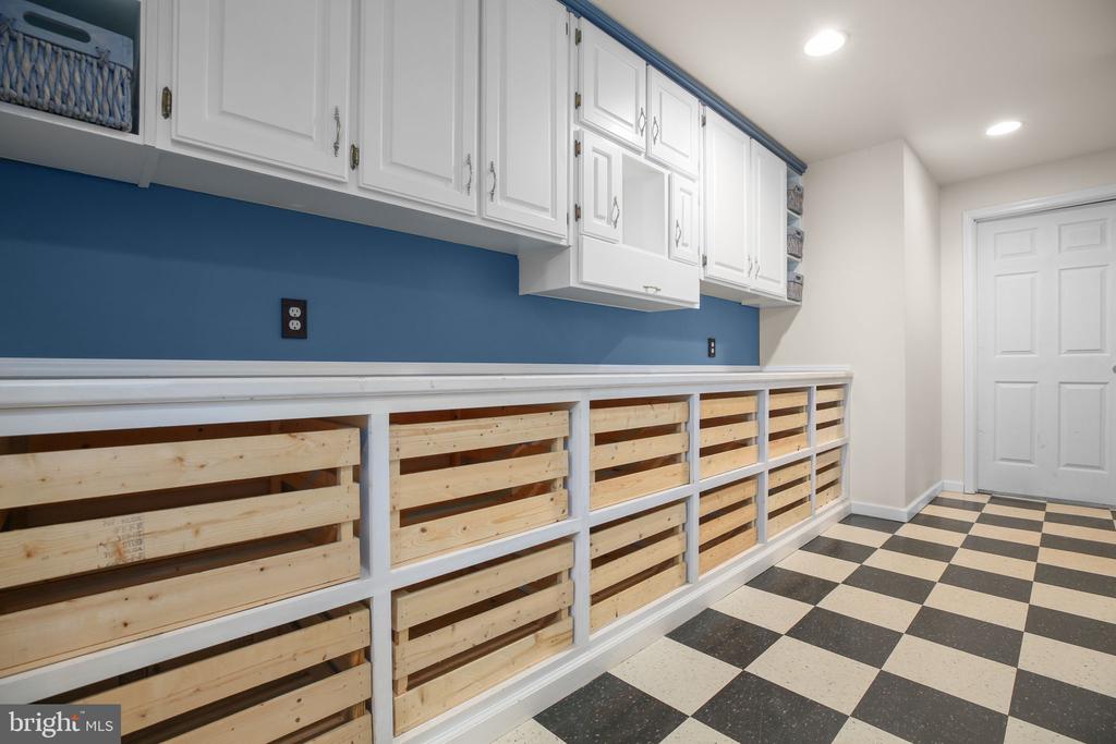 2933 PATRIOT LN, FREDERICKSBURG, Virginia 22408, 4 Bedrooms Bedrooms, ,3 BathroomsBathrooms,Residential,2933 PATRIOT LN,VASP2039990 MLS # VASP2039990