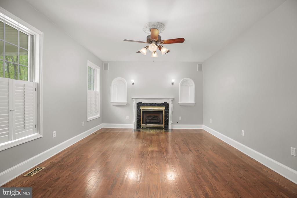 2933 PATRIOT LN, FREDERICKSBURG, Virginia 22408, 4 Bedrooms Bedrooms, ,3 BathroomsBathrooms,Residential,2933 PATRIOT LN,VASP2039990 MLS # VASP2039990