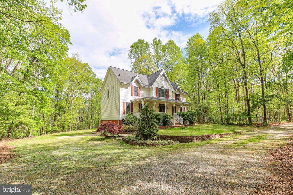 2933 PATRIOT LN, FREDERICKSBURG, Virginia 22408, 4 Bedrooms Bedrooms, ,3 BathroomsBathrooms,Residential,2933 PATRIOT LN,VASP2039990 MLS # VASP2039990