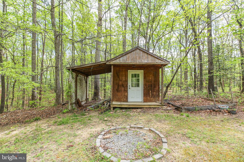 2933 PATRIOT LN, FREDERICKSBURG, Virginia 22408, 4 Bedrooms Bedrooms, ,3 BathroomsBathrooms,Residential,2933 PATRIOT LN,VASP2039990 MLS # VASP2039990