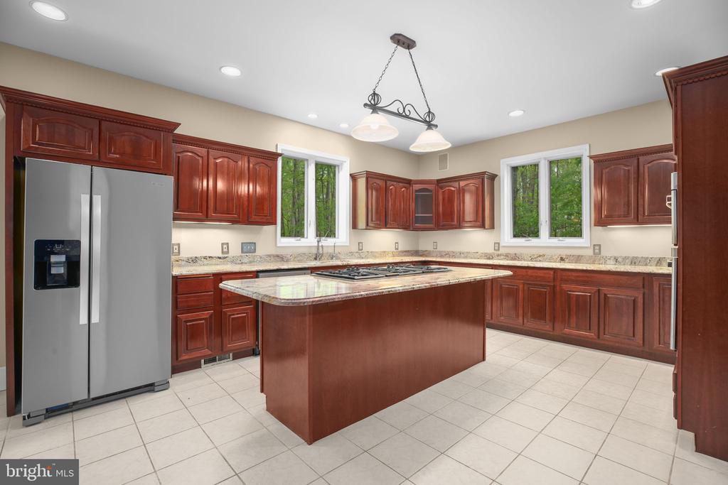 2933 PATRIOT LN, FREDERICKSBURG, Virginia 22408, 4 Bedrooms Bedrooms, ,3 BathroomsBathrooms,Residential,2933 PATRIOT LN,VASP2039990 MLS # VASP2039990