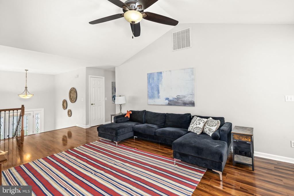 10101 S FULTON DR, FREDERICKSBURG, Virginia 22408, 4 Bedrooms Bedrooms, ,3 BathroomsBathrooms,Residential,10101 S FULTON DR,VASP2040720 MLS # VASP2040720