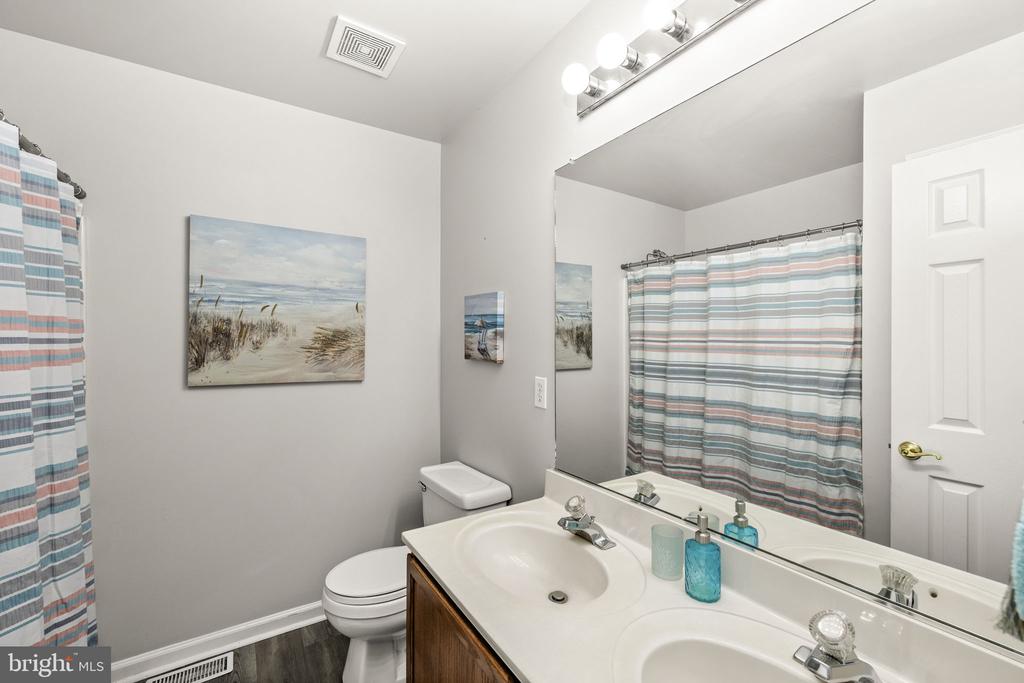 10101 S FULTON DR, FREDERICKSBURG, Virginia 22408, 4 Bedrooms Bedrooms, ,3 BathroomsBathrooms,Residential,10101 S FULTON DR,VASP2040720 MLS # VASP2040720