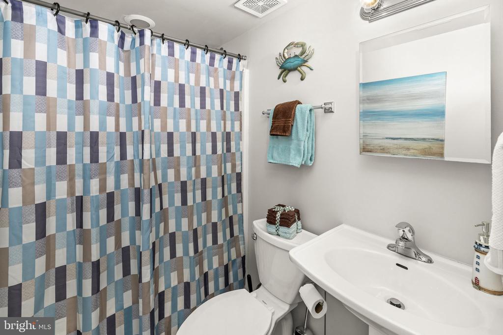 10101 S FULTON DR, FREDERICKSBURG, Virginia 22408, 4 Bedrooms Bedrooms, ,3 BathroomsBathrooms,Residential,10101 S FULTON DR,VASP2040720 MLS # VASP2040720