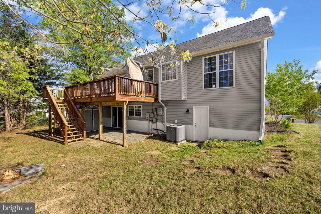 10101 S FULTON DR, FREDERICKSBURG, Virginia 22408, 4 Bedrooms Bedrooms, ,3 BathroomsBathrooms,Residential,10101 S FULTON DR,VASP2040720 MLS # VASP2040720