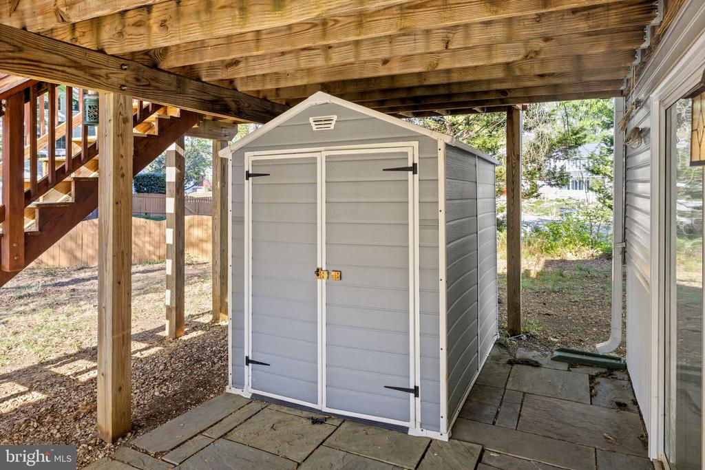 10101 S FULTON DR, FREDERICKSBURG, Virginia 22408, 4 Bedrooms Bedrooms, ,3 BathroomsBathrooms,Residential,10101 S FULTON DR,VASP2040720 MLS # VASP2040720