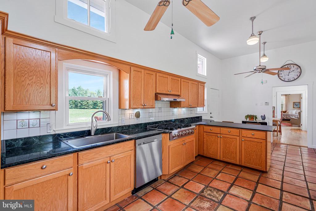 6227 LIBERTY RD, BEALETON, Virginia, 3 Bedrooms Bedrooms, ,3 BathroomsBathrooms,Residential,6227 LIBERTY RD,VAFQ2021562 MLS # VAFQ2021562