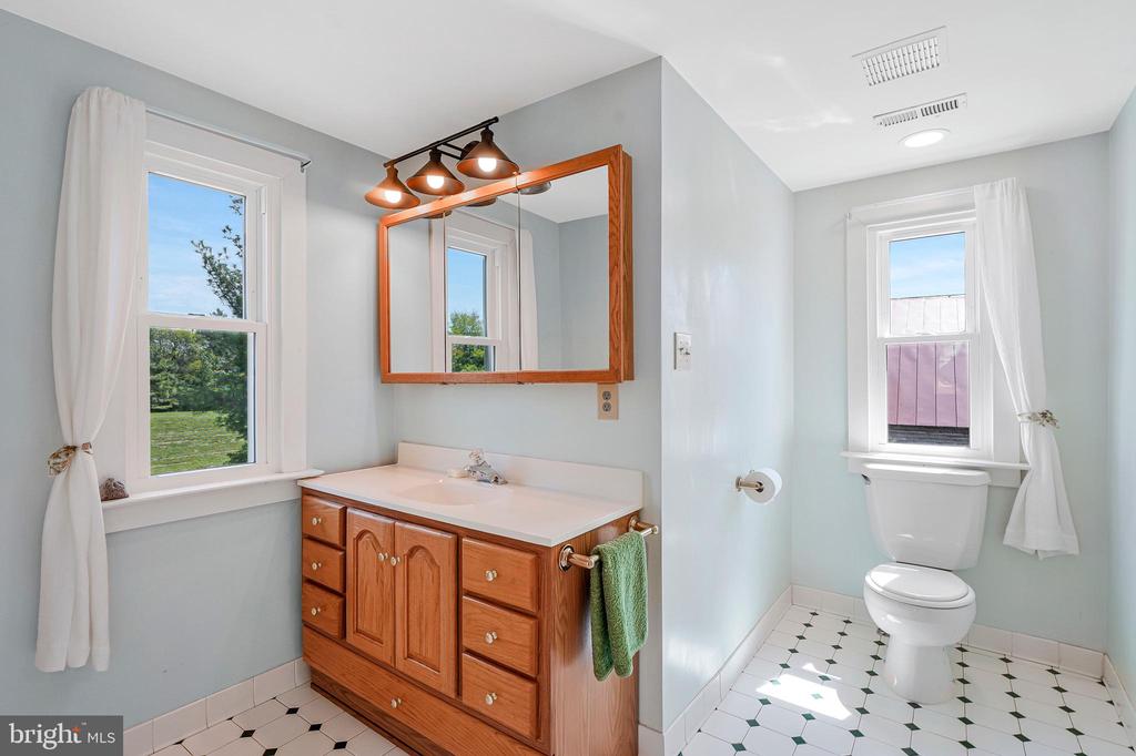 6227 LIBERTY RD, BEALETON, Virginia, 3 Bedrooms Bedrooms, ,3 BathroomsBathrooms,Residential,6227 LIBERTY RD,VAFQ2021562 MLS # VAFQ2021562