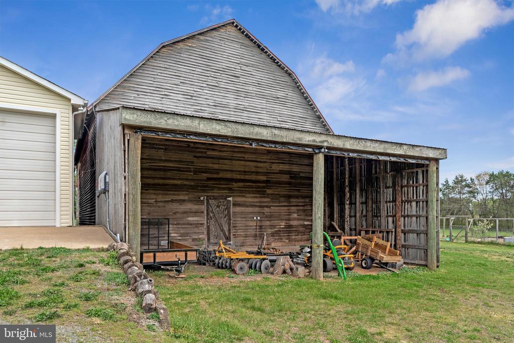 6227 LIBERTY RD, BEALETON, Virginia, 3 Bedrooms Bedrooms, ,3 BathroomsBathrooms,Residential,6227 LIBERTY RD,VAFQ2021562 MLS # VAFQ2021562