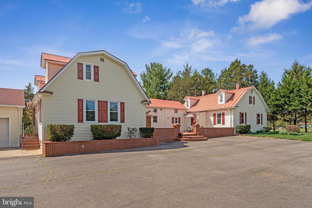 6227 LIBERTY RD, BEALETON, Virginia, 3 Bedrooms Bedrooms, ,3 BathroomsBathrooms,Residential,6227 LIBERTY RD,VAFQ2021562 MLS # VAFQ2021562