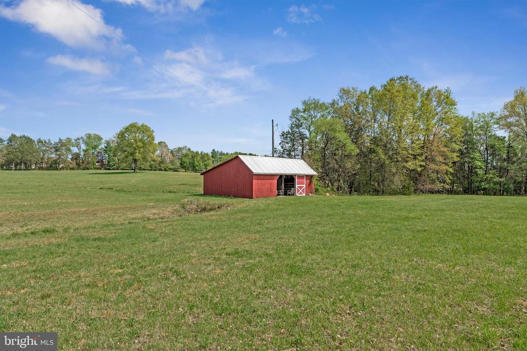 6227 LIBERTY RD, BEALETON, Virginia, 3 Bedrooms Bedrooms, ,3 BathroomsBathrooms,Residential,6227 LIBERTY RD,VAFQ2021562 MLS # VAFQ2021562
