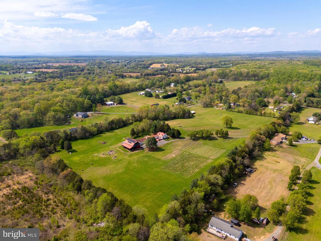 6227 LIBERTY RD, BEALETON, Virginia, 3 Bedrooms Bedrooms, ,3 BathroomsBathrooms,Residential,6227 LIBERTY RD,VAFQ2021562 MLS # VAFQ2021562