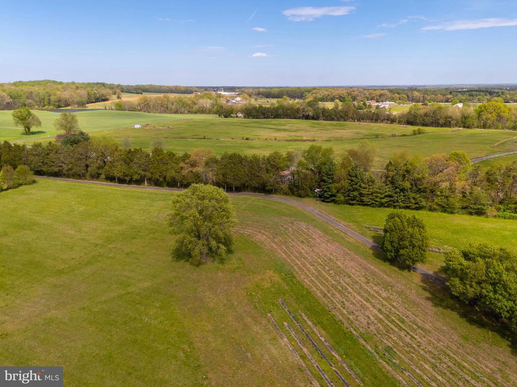 6227 LIBERTY RD, BEALETON, Virginia, 3 Bedrooms Bedrooms, ,3 BathroomsBathrooms,Residential,6227 LIBERTY RD,VAFQ2021562 MLS # VAFQ2021562