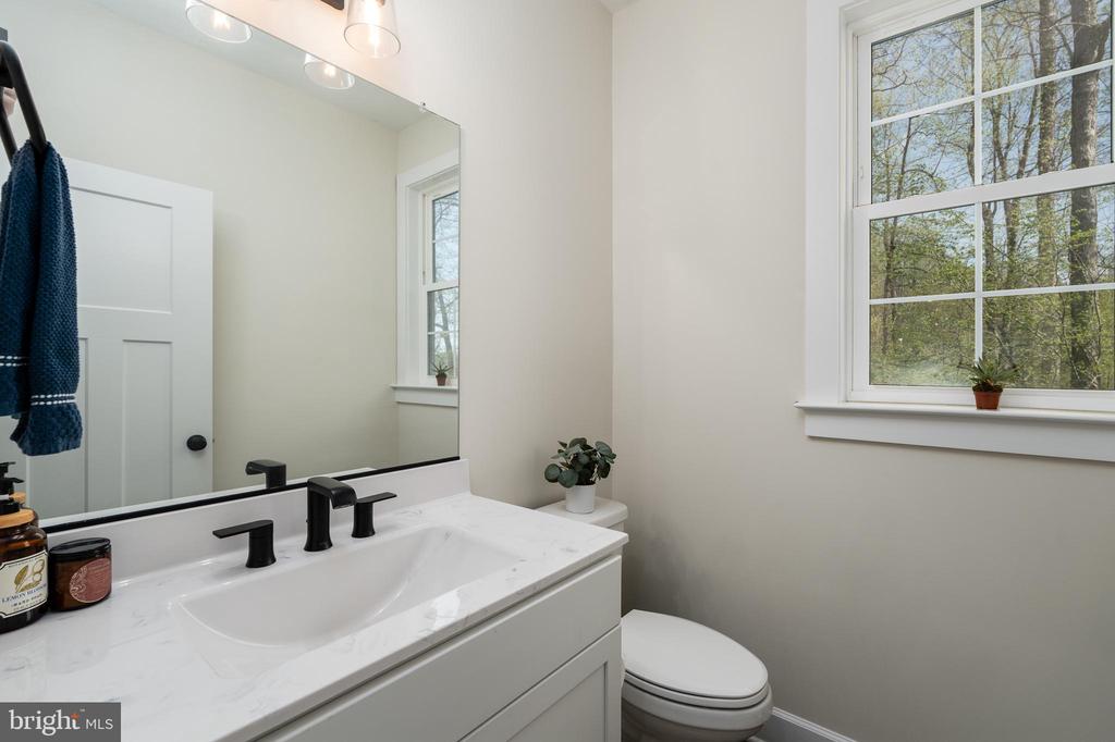 579 FAIRVIEW DR, MINERAL, Virginia 23117, 5 Bedrooms Bedrooms, ,3 BathroomsBathrooms,Residential,579 FAIRVIEW DR,VALA2009486 MLS # VALA2009486