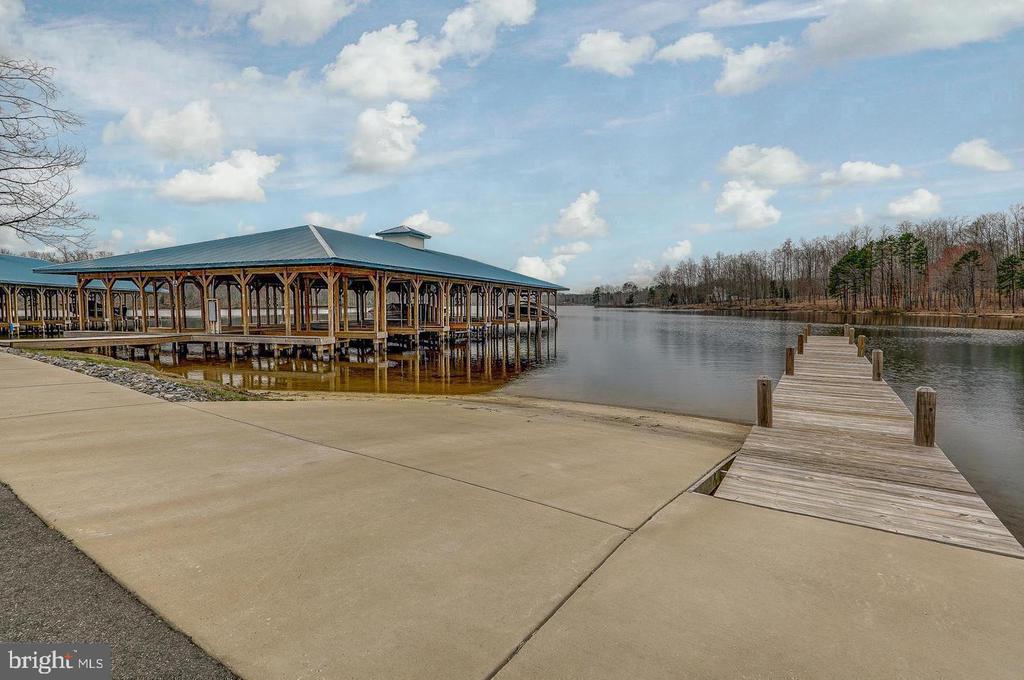 579 FAIRVIEW DR, MINERAL, Virginia 23117, 5 Bedrooms Bedrooms, ,3 BathroomsBathrooms,Residential,579 FAIRVIEW DR,VALA2009486 MLS # VALA2009486