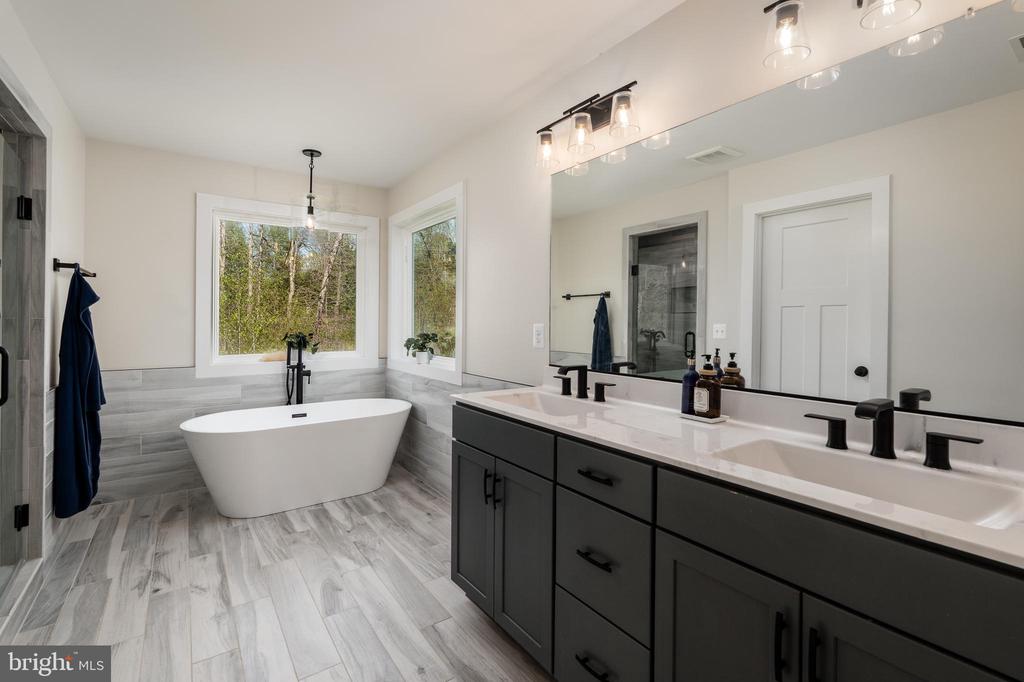 579 FAIRVIEW DR, MINERAL, Virginia 23117, 5 Bedrooms Bedrooms, ,3 BathroomsBathrooms,Residential,579 FAIRVIEW DR,VALA2009486 MLS # VALA2009486