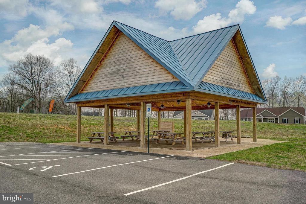 579 FAIRVIEW DR, MINERAL, Virginia 23117, 5 Bedrooms Bedrooms, ,3 BathroomsBathrooms,Residential,579 FAIRVIEW DR,VALA2009486 MLS # VALA2009486