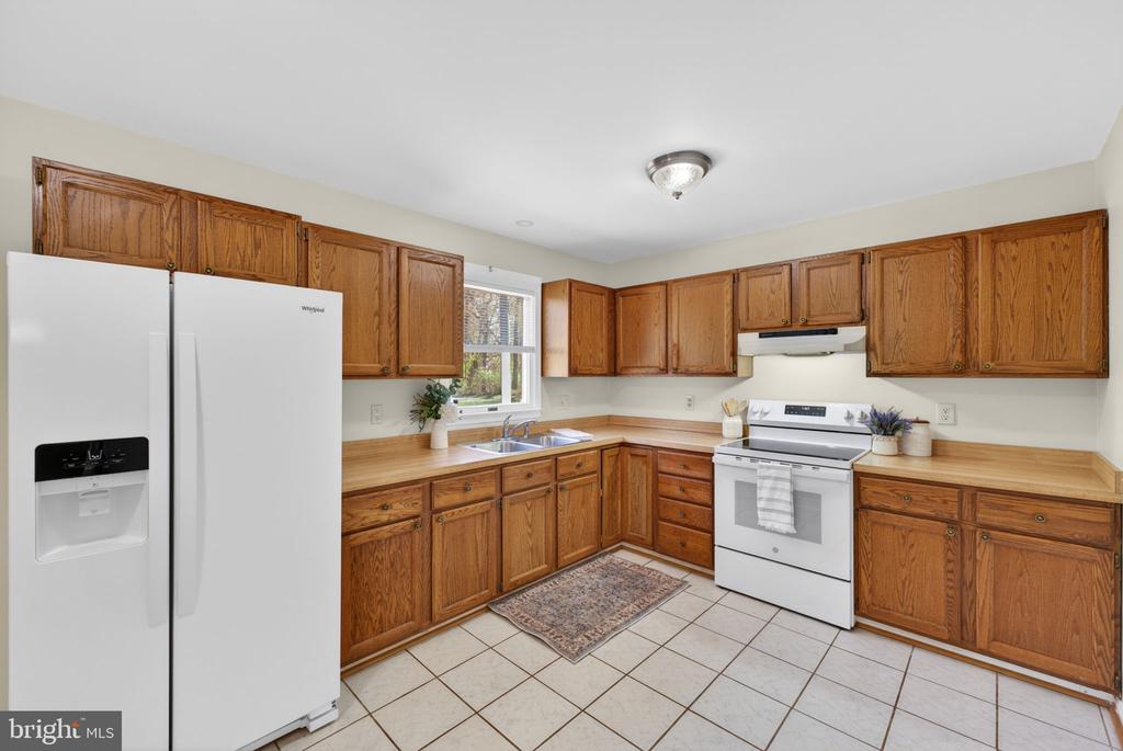 9283 SPRINGS RD, WARRENTON, Virginia 20186, 3 Bedrooms Bedrooms, ,2 BathroomsBathrooms,Residential,9283 SPRINGS RD,VAFQ2021540 MLS # VAFQ2021540