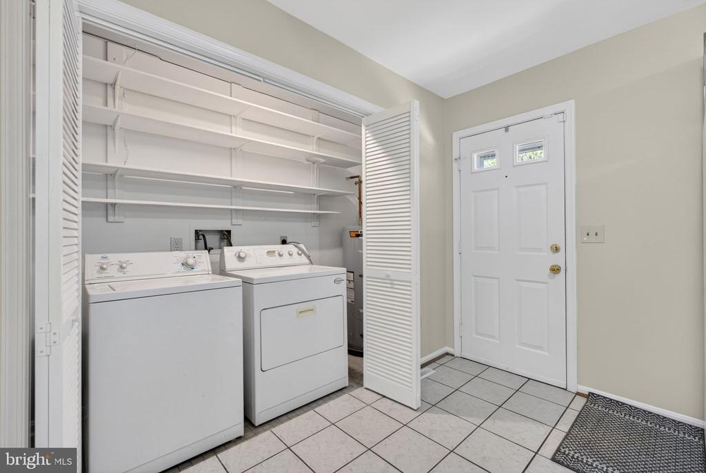 9283 SPRINGS RD, WARRENTON, Virginia 20186, 3 Bedrooms Bedrooms, ,2 BathroomsBathrooms,Residential,9283 SPRINGS RD,VAFQ2021540 MLS # VAFQ2021540