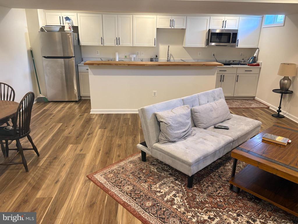 6857 EMMA CT, WARRENTON, Virginia, 5 Bedrooms Bedrooms, ,3 BathroomsBathrooms,Residential,6857 EMMA CT,VAFQ2021340 MLS # VAFQ2021340