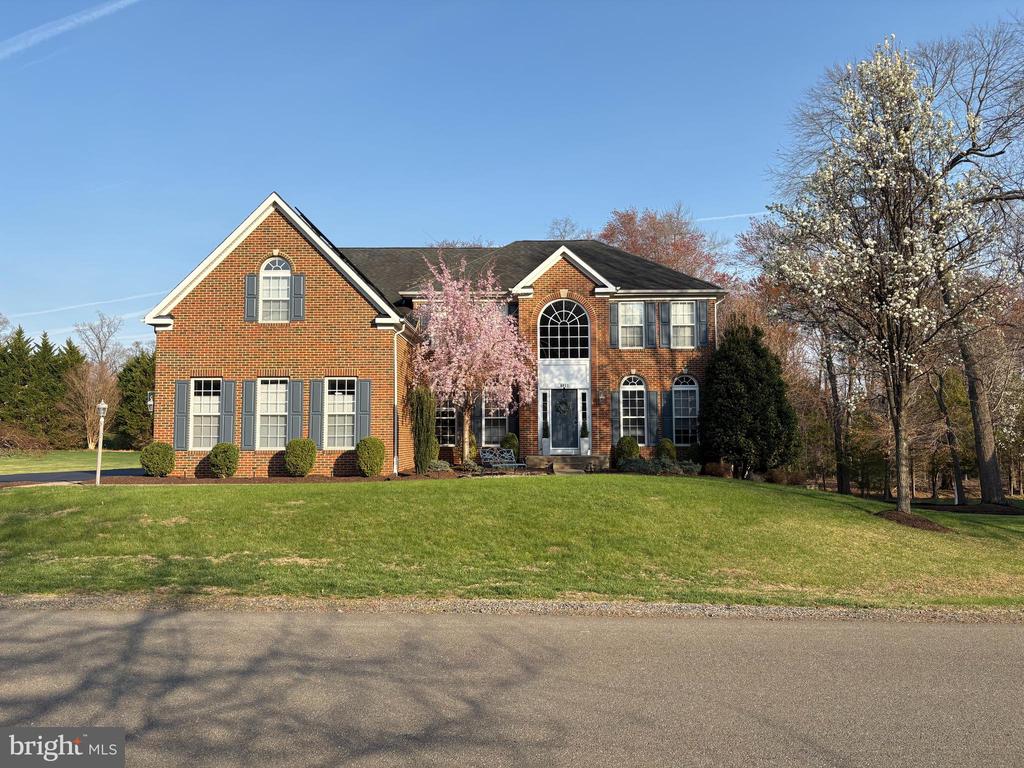 6857 EMMA CT, WARRENTON, Virginia, 5 Bedrooms Bedrooms, ,3 BathroomsBathrooms,Residential,6857 EMMA CT,VAFQ2021340 MLS # VAFQ2021340