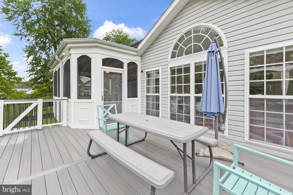 6857 EMMA CT, WARRENTON, Virginia 20187, 5 Bedrooms Bedrooms, ,3 BathroomsBathrooms,Residential,6857 EMMA CT,VAFQ2021340 MLS # VAFQ2021340