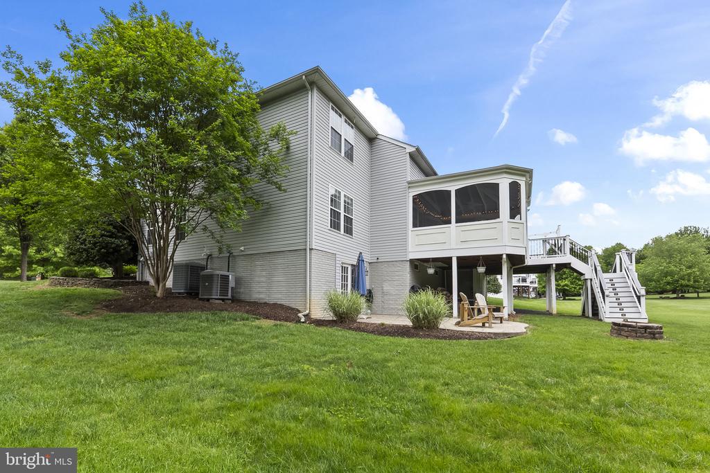 6857 EMMA CT, WARRENTON, Virginia 20187, 5 Bedrooms Bedrooms, ,3 BathroomsBathrooms,Residential,6857 EMMA CT,VAFQ2021340 MLS # VAFQ2021340