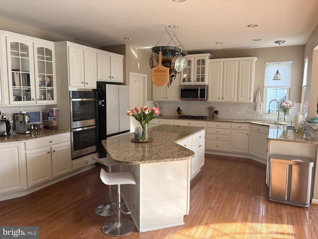 6857 EMMA CT, WARRENTON, Virginia, 5 Bedrooms Bedrooms, ,3 BathroomsBathrooms,Residential,6857 EMMA CT,VAFQ2021340 MLS # VAFQ2021340