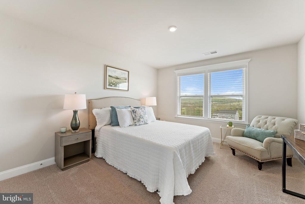 3039 CLEARVIEW FARM LANE, WARRENTON, Virginia 20186, 6 Bedrooms Bedrooms, ,5 BathroomsBathrooms,Residential,3039 CLEARVIEW FARM LANE,VAFQ2021320 MLS # VAFQ2021320